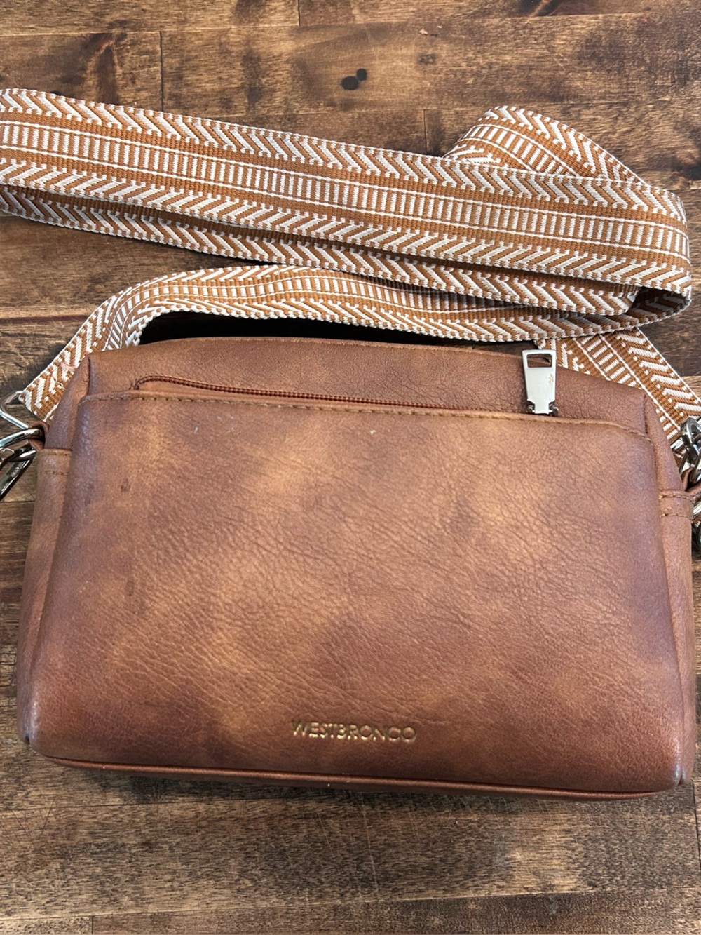 Crossbody purse